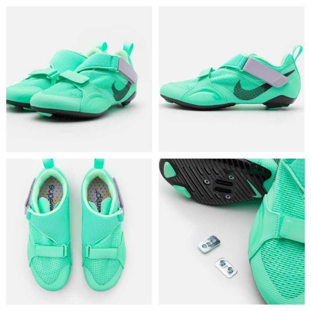 Nike Aqua Athletic Shoes